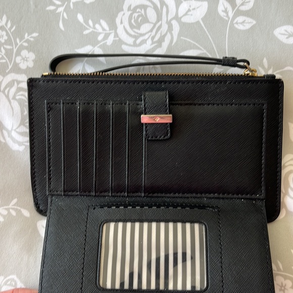 Kate Spade Wristlet - Picture 2 of 3